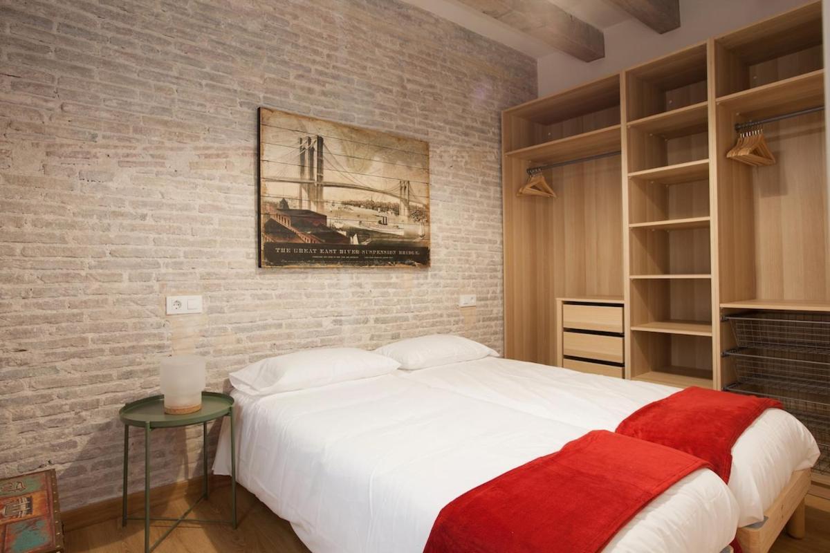 Flat With Balcony Next To The Beach, Sv *